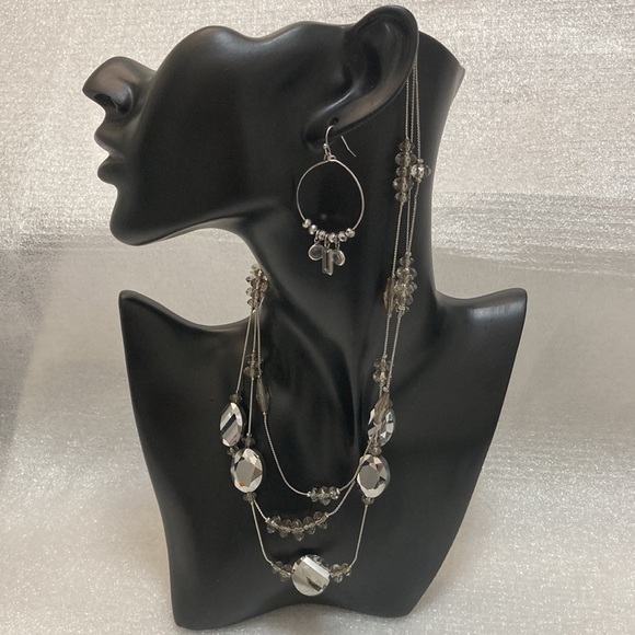 Chico’s NWOT - Triple Strand Silvertone Necklace with Smokey Crystals & Earrings - Picture 4 of 13